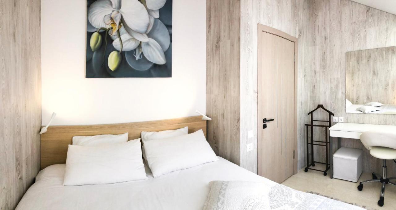 Apartamento Lux&2jacuzzi. New! Golden Mile Americas, Parque Santiago 2. Pool Heated Sea Water 2 Bdr Playa de las Américas